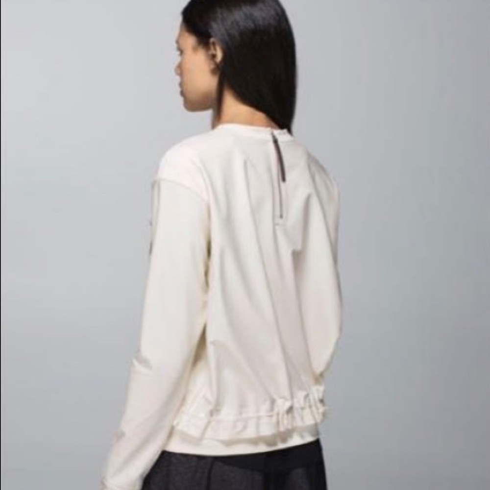 Lululemon Departure top